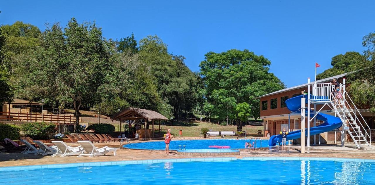 Parque Hotel Manantial Hohenau Esterno foto