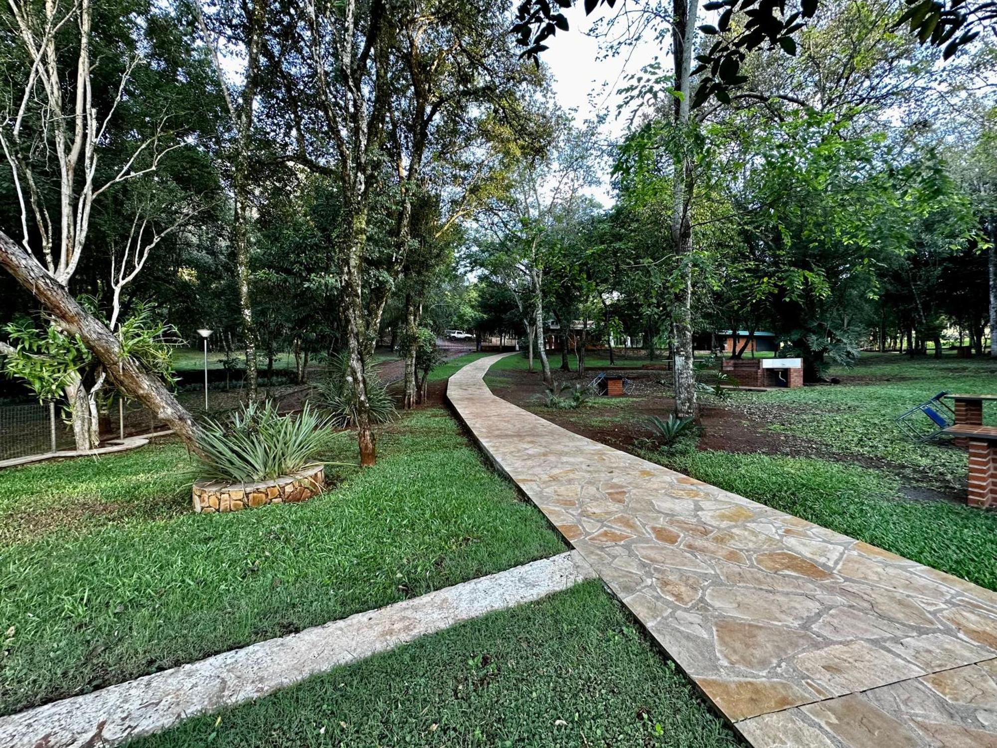 Parque Hotel Manantial Hohenau Esterno foto