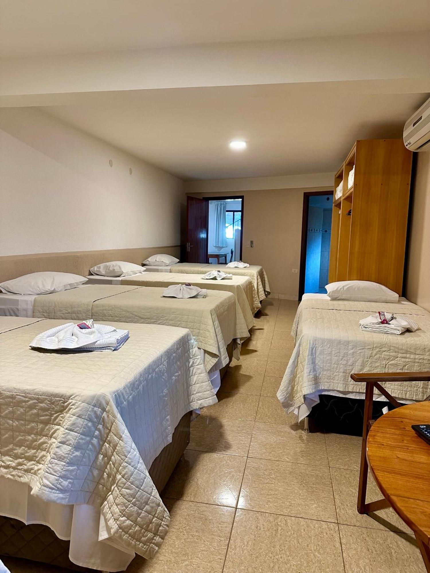Parque Hotel Manantial Hohenau Esterno foto